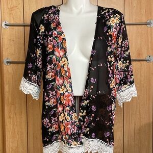 Hipster Row Vibrant Floral Kimono with Lace Edges
